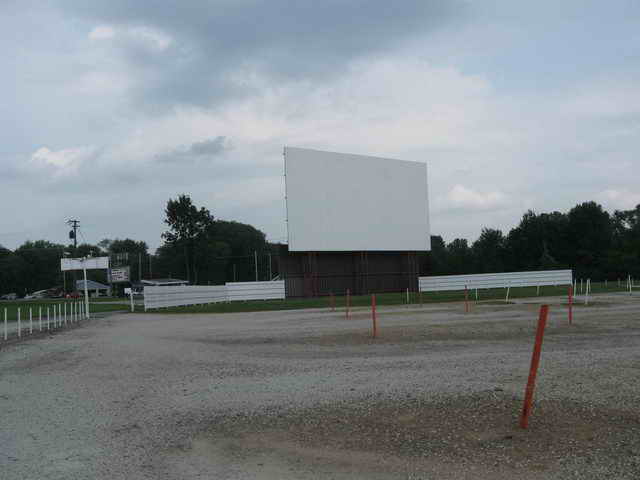 Midway Drive In Theater - 2010 Photo (newer photo)
